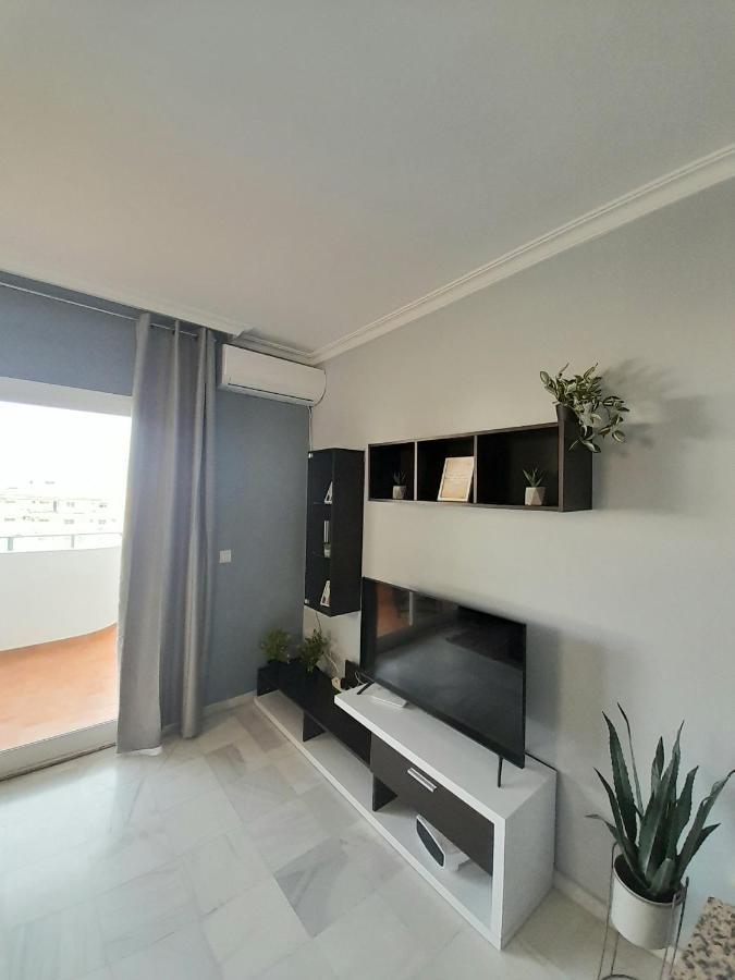 Nice Apartment Near The Beach ฟูเอนฮิโรลา ภายนอก รูปภาพ