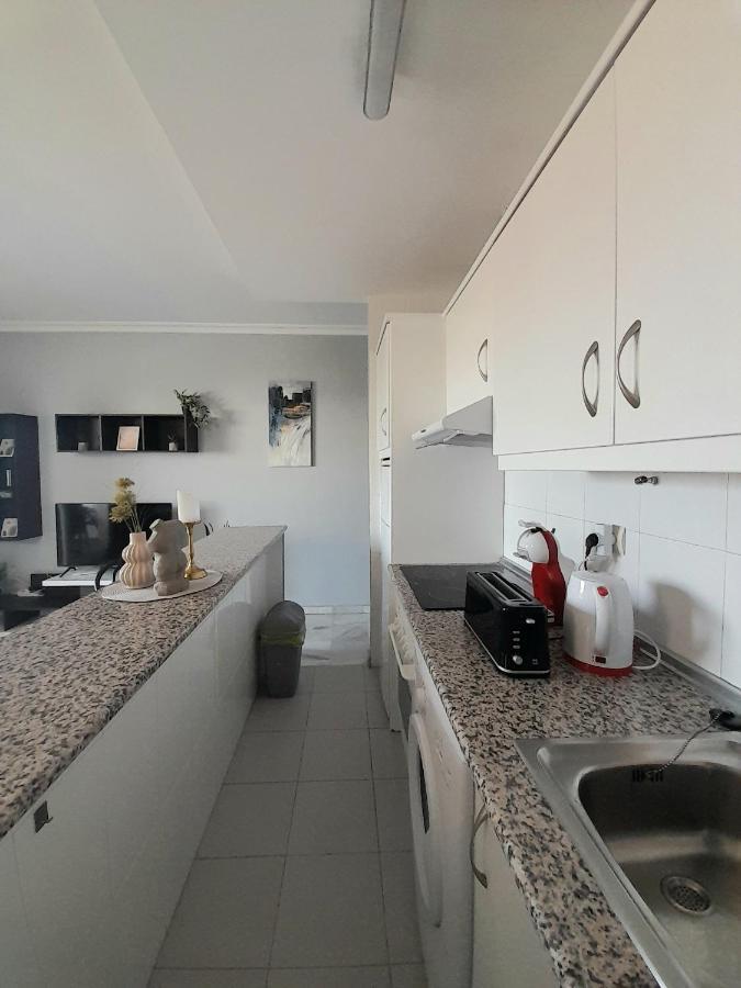 Nice Apartment Near The Beach ฟูเอนฮิโรลา ภายนอก รูปภาพ