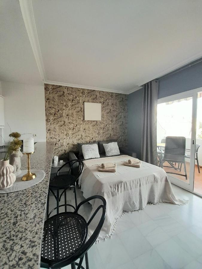 Nice Apartment Near The Beach ฟูเอนฮิโรลา ภายนอก รูปภาพ