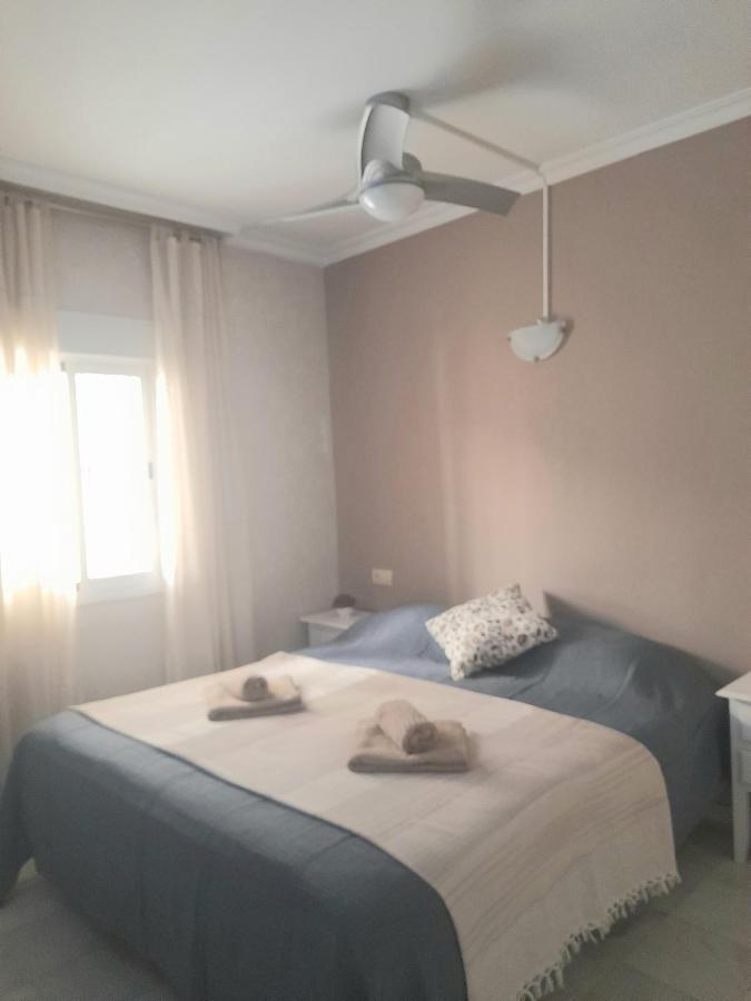 Nice Apartment Near The Beach ฟูเอนฮิโรลา ภายนอก รูปภาพ
