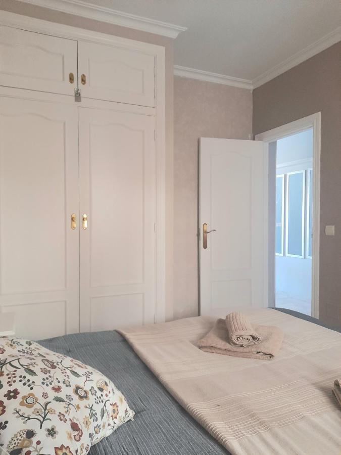 Nice Apartment Near The Beach ฟูเอนฮิโรลา ภายนอก รูปภาพ